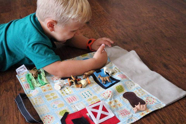 Pretend Play Sets - Farm Toys for Kids - Mouse Loves Pig