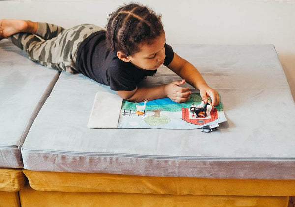 Pretend Play Set - Farm Toys for Toddlers - Mouse Loves Pig